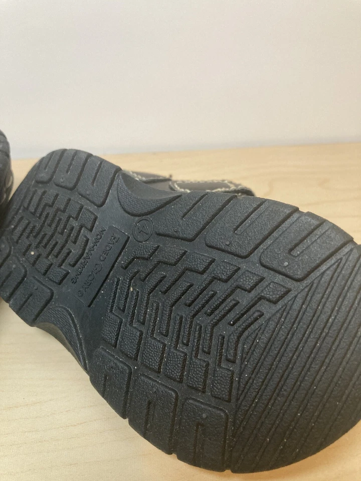 Sandalias Cody marrón oscuro Faded Glory para bebé/niño pequeño talla 4 Foto 3 de 4