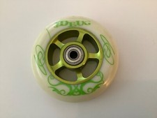 🌟JD Bug Cream Wheel & Green 100mm Single Wheel🌟