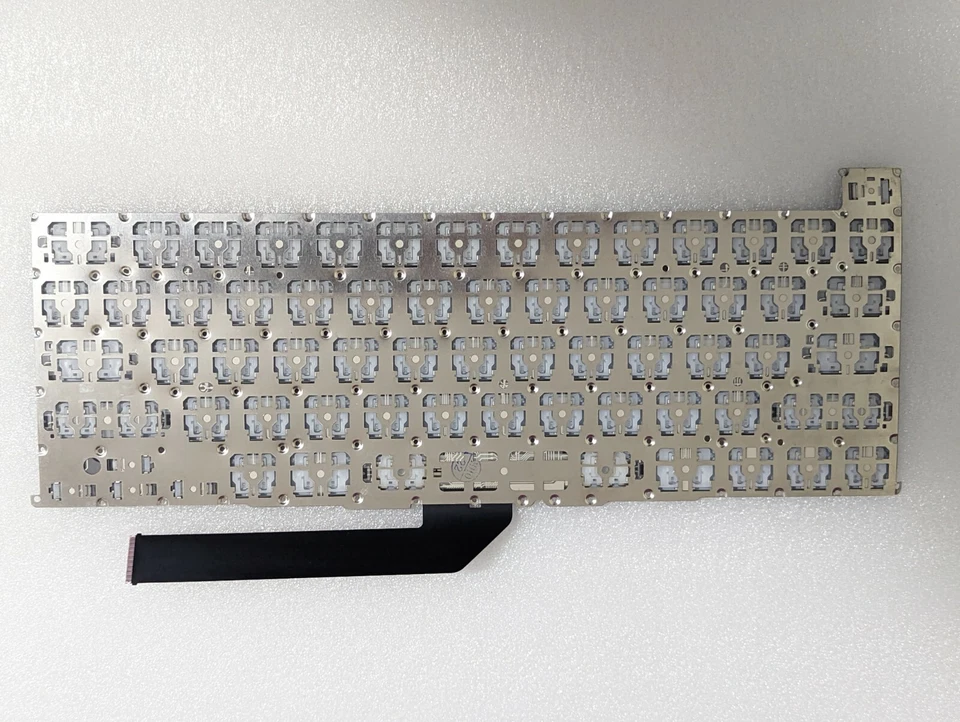 For MacBook Pro 16" A2141 2019 US Layout Keyboard Replacement EMC 3347 MVVM2LL/A - Image 2 of 2