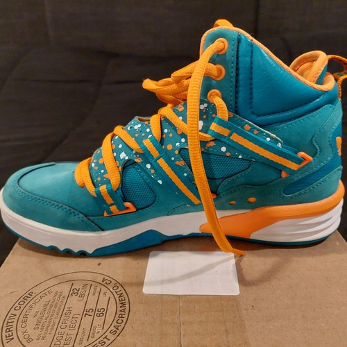 Adidas: Zapatos Deportivos Round House Instinct Verde/Naranja Talla 7 - Imagen 3 de 11
