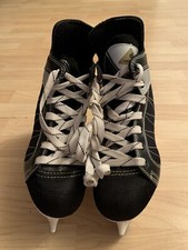 Black And White Contender Ice-Skating Hockey Skates Size 4