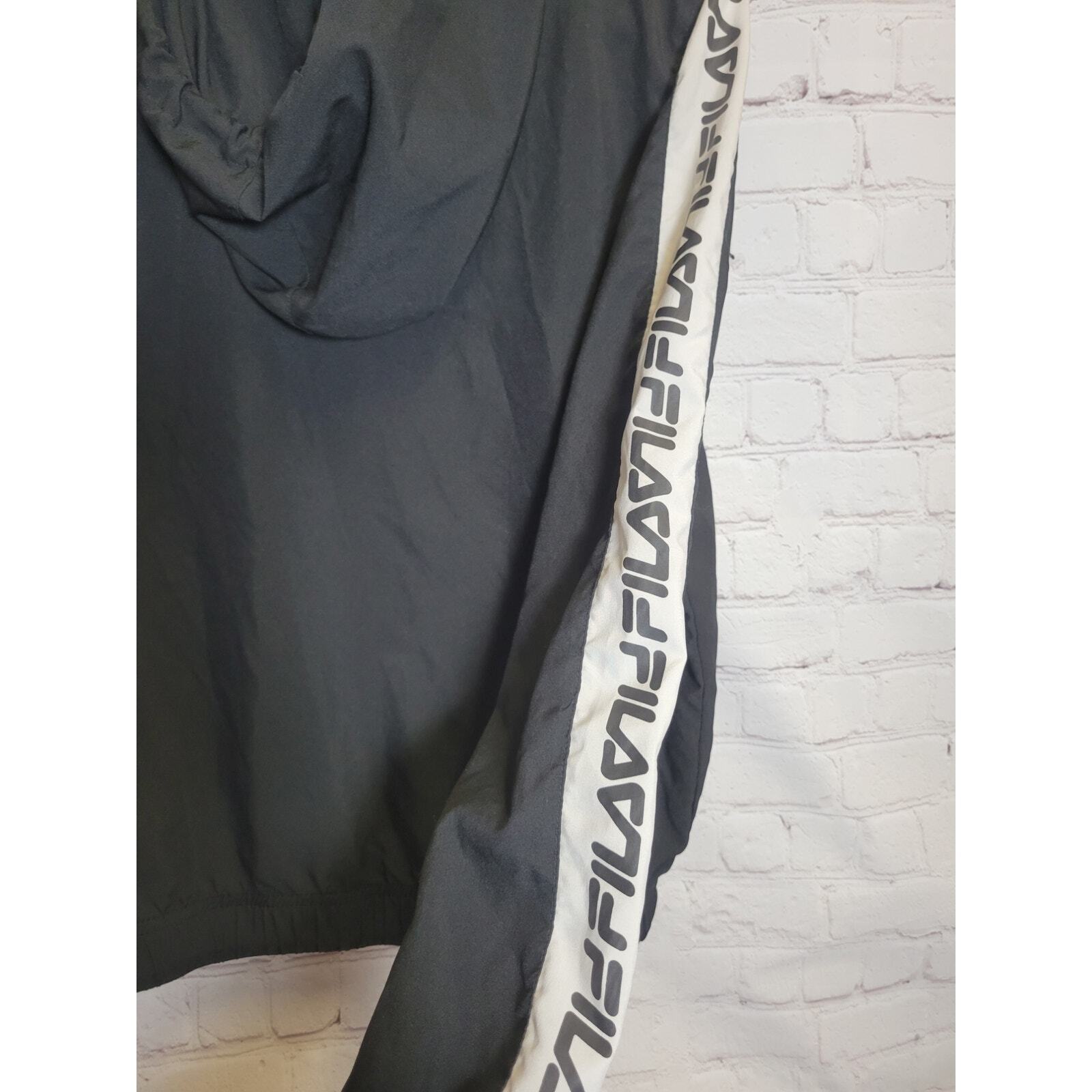 Giacca a vento FILA bianca e nera full zip cappuccio regolabile in vita taglia XS