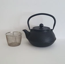 Vintage Teapot Cast Iron Stainless Steel Mesh Infuser M.V Trading 1970's. 
