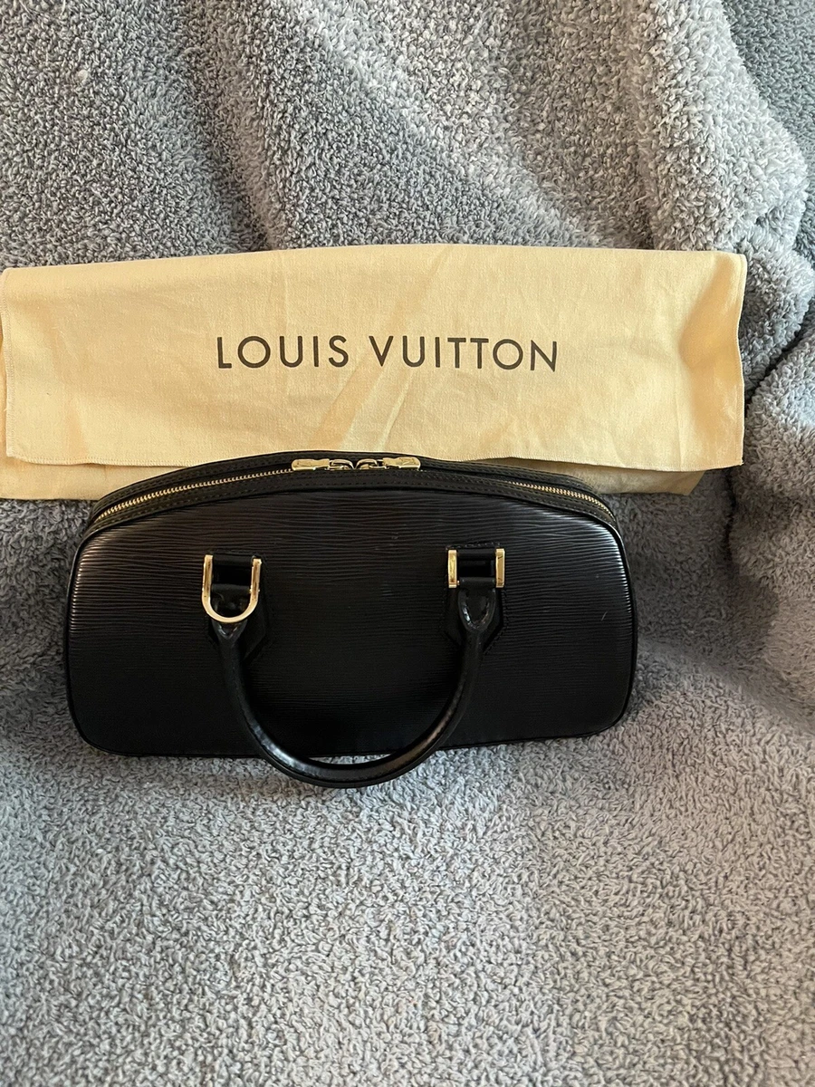 Louis Vuitton Epi Jasmine Leather Handbag (pre-owned) in Black