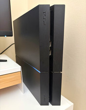 Sony PlayStation 4 PS4 500GB with DualShock 4 Controller