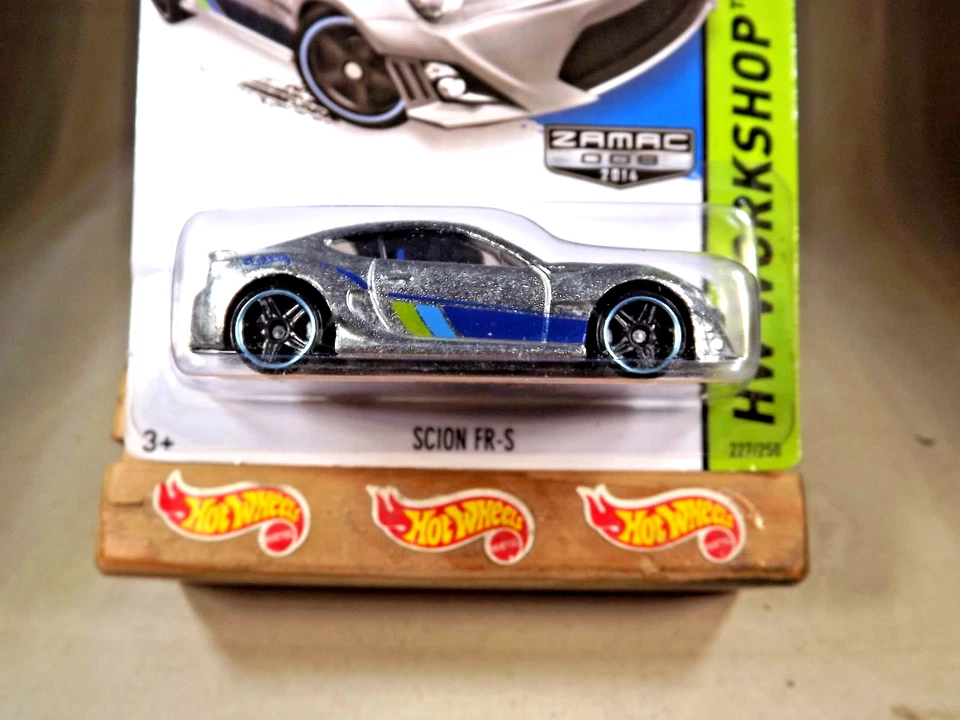 2014 Hot Wheels Walmart No8 Zamac No227 HW Workshop тогда и сейчас SCION FR-S Zamac - Изображение 2 из 4