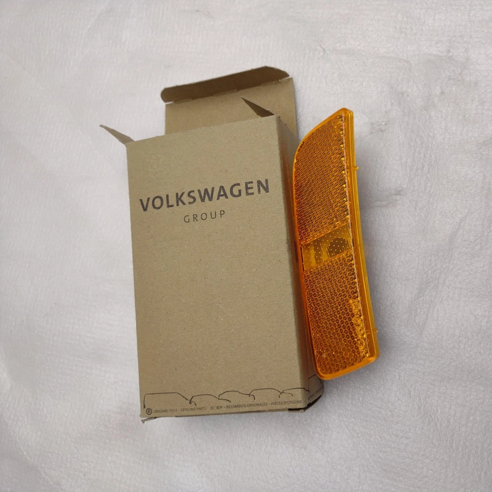 Luz de señalización lateral izquierda del lado del conductor Volkswagen Tiguan 2010-15 OEM 5N0945119A Foto 3 de 4