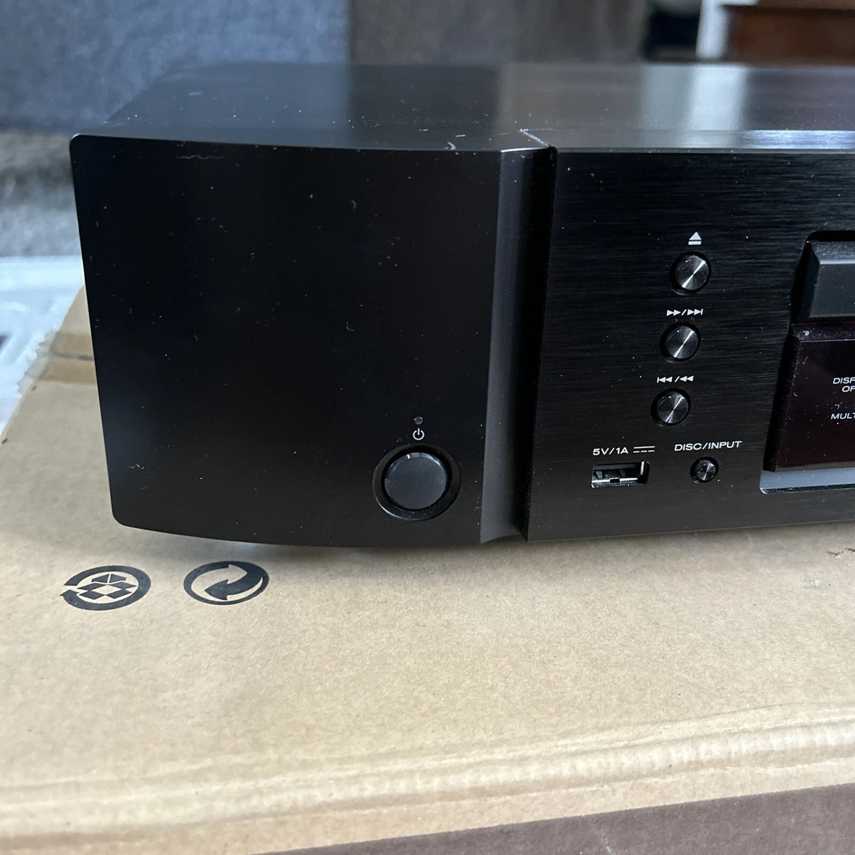 Marantz SA8005 High-End SACD-Player Super Audio CD w/ original box and manual