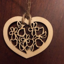 Wood Heart Ornament w Daisies Natural Laser-cut 20 Free Shipping