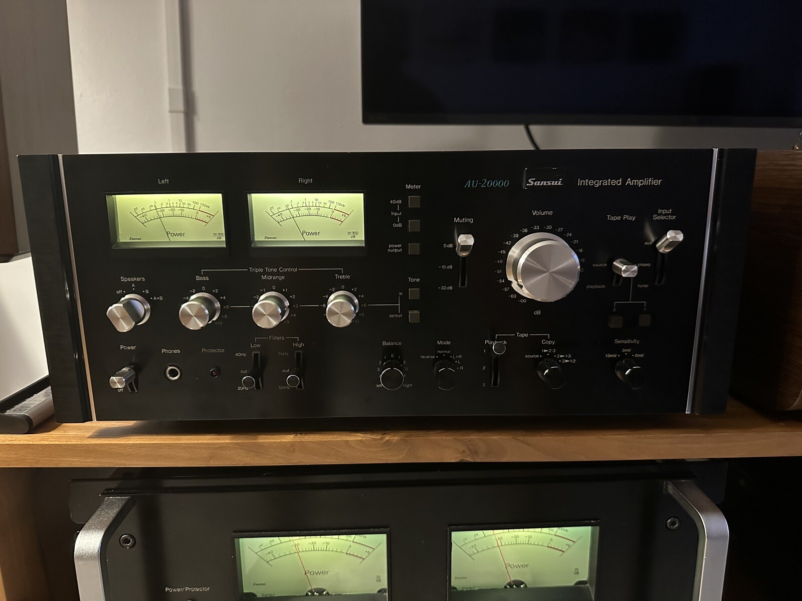 プリメインアンプ サンスイAU20000