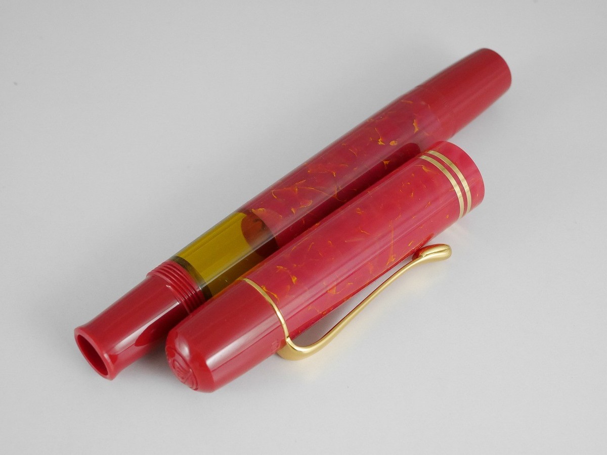 Pelikan　ペリカン　M101N　ブライトレッド　F-nib Pelikan M101N Bright Red Fountain Pen Cap and Barrel WITHOUT Nib