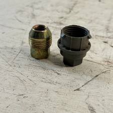 New Oem Gm 9593229 Wheel Lug Nut Cover And Gm Oem Lug Nut Gray Fit Many Gm Model New Oem Gm 9593229 Wheel Lug Nut Cover And Gm Oem Lug Nut Gray Fit Many Gm Model