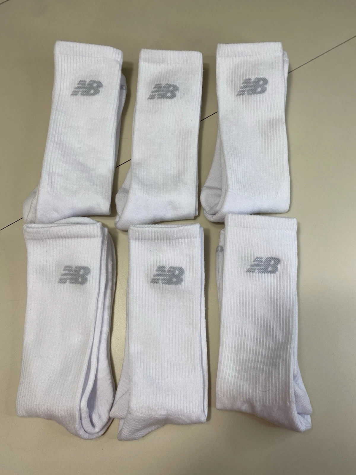 New Balance 6 Pack Mens Shoe Size 8-12.5 Cushioned Crew White Socks Gray Logo