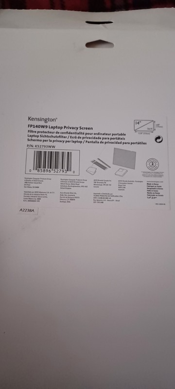 NEW NEVER USED Kensington 14” FP140W9 Laptop Privacy Screen actual meas. 12 x 7"