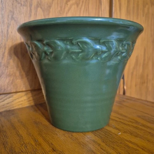 Red Wing Pottery #677 Flower Pot 6.5in