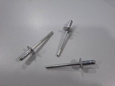 2 Mercedes Benz Blindniet A0009915932 für Me...