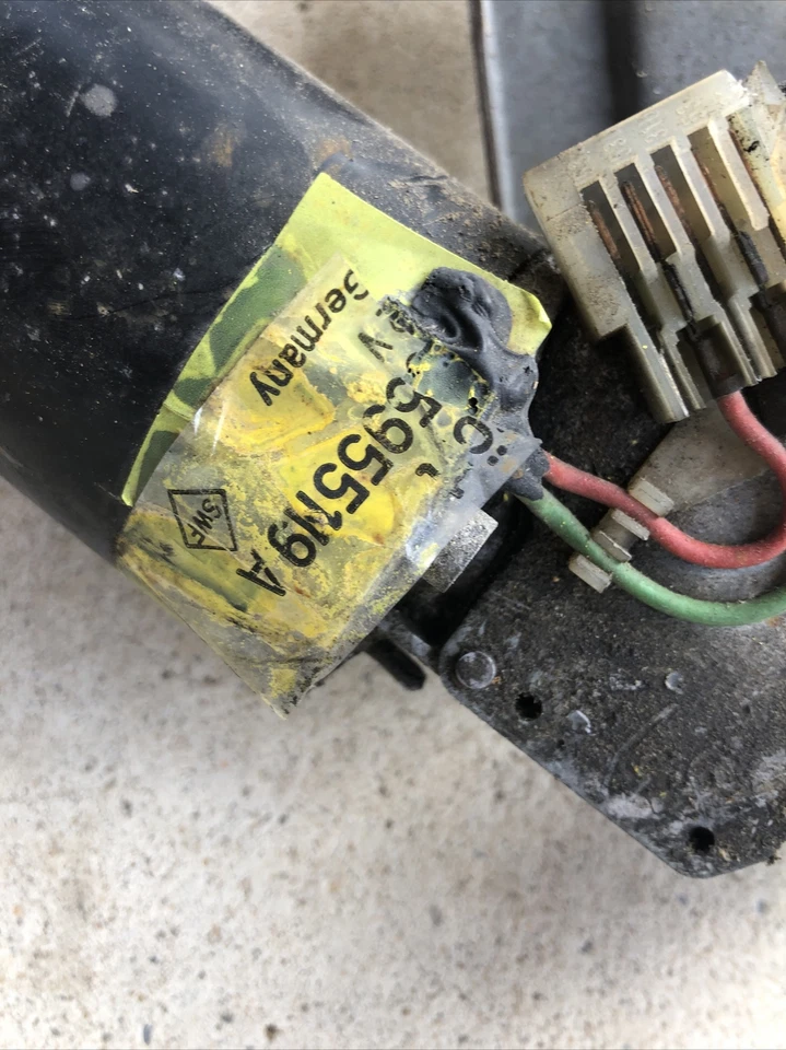 Motor limpiaparabrisas y acoplamiento VW Volkswagen Corrado G60 535 955 119 A Foto 2 de 4