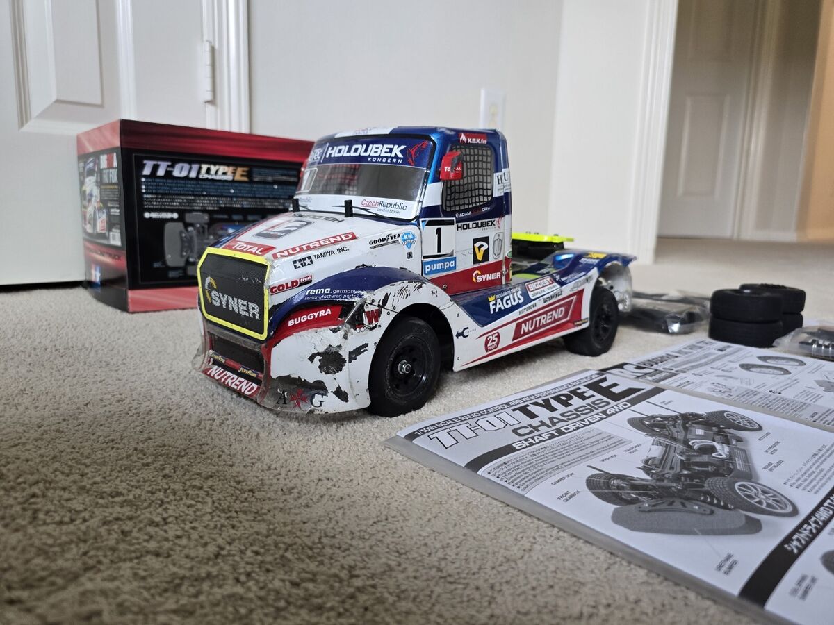 Tamiya Buggyra Fat Fox 1/14 4WD Euro Truck TT-01E Roller Tamiya Buggyra Fat Fox 1/14 4WD Euro Truck TT-01E Roller