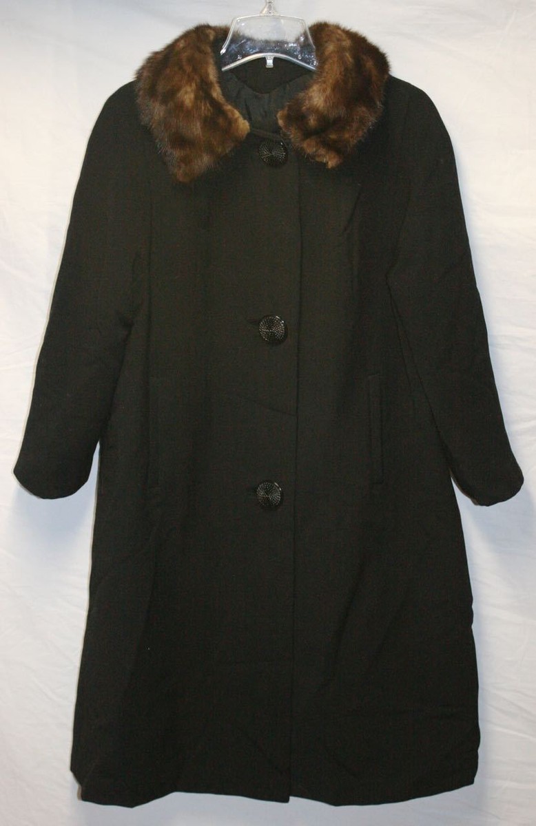 Vintage Winter Wool Long Coat with Fur Collar. UNION LABEL