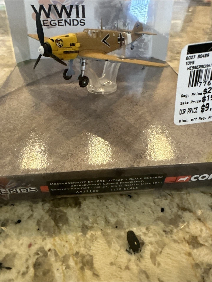 Corgi Legends AA32105 1/72 WWII German Messerschmitt Bf109E-7 Trop Libya 1941 - Image 2 of 4