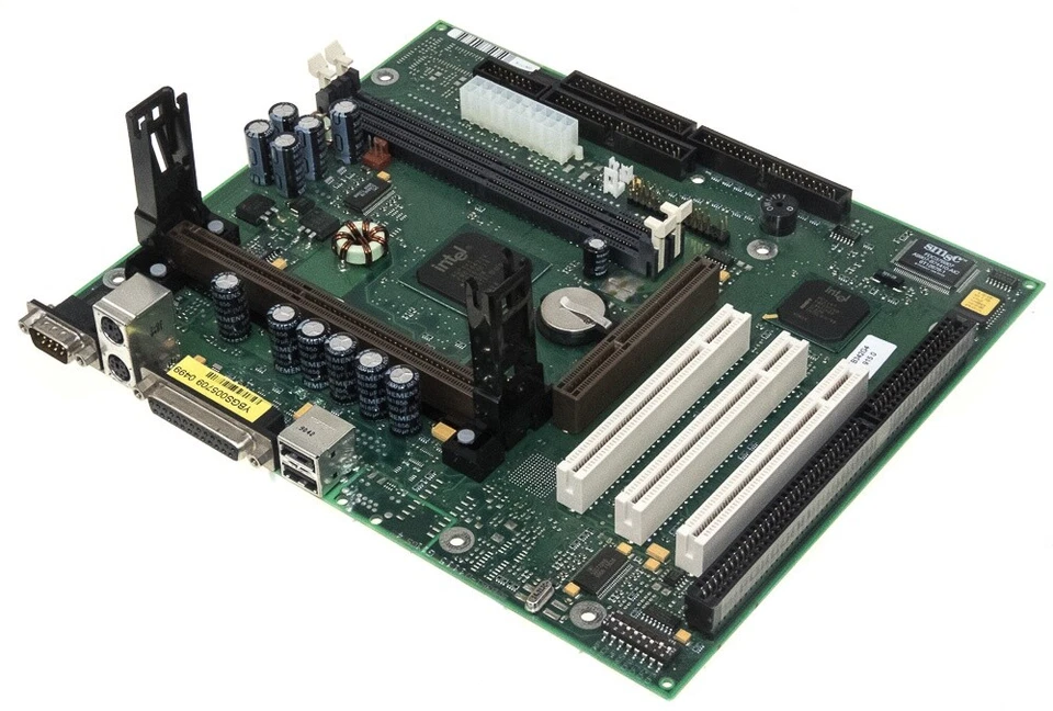 Intel S26361-D1115-G1 GS4 Slot 1 2x SDRAM W26361-W9-X-02 - Image 2 of 2