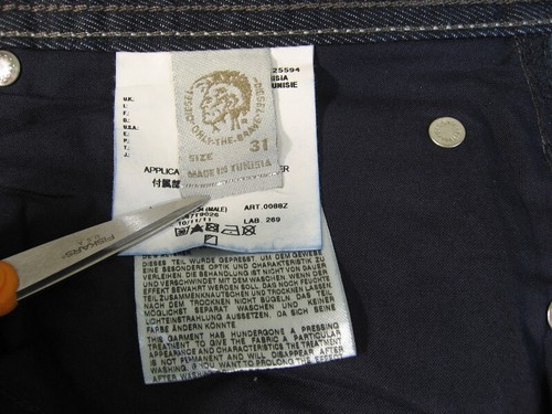 Nuevo con etiquetas Diesel Larkee 0088Z Regular Pierna Recta Jeans Talla 31 X 34 Enjuague Índigo NUEVO - Imagen 14 de 20