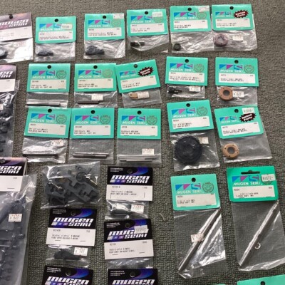 Mugen Seiki Mtx/Mrx-5 Parts Approximately 90 Pieces Sold In Bulk