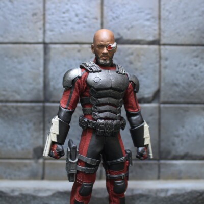 マテル　DCユニバース　デッドショット　スーサイドスクワッド　DCUC Amazon.com: DC Collectibles Suicide Squad: Deadshot Statue