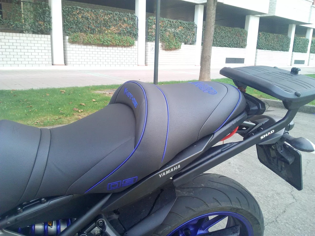 Shad comfort seat mt09 deals