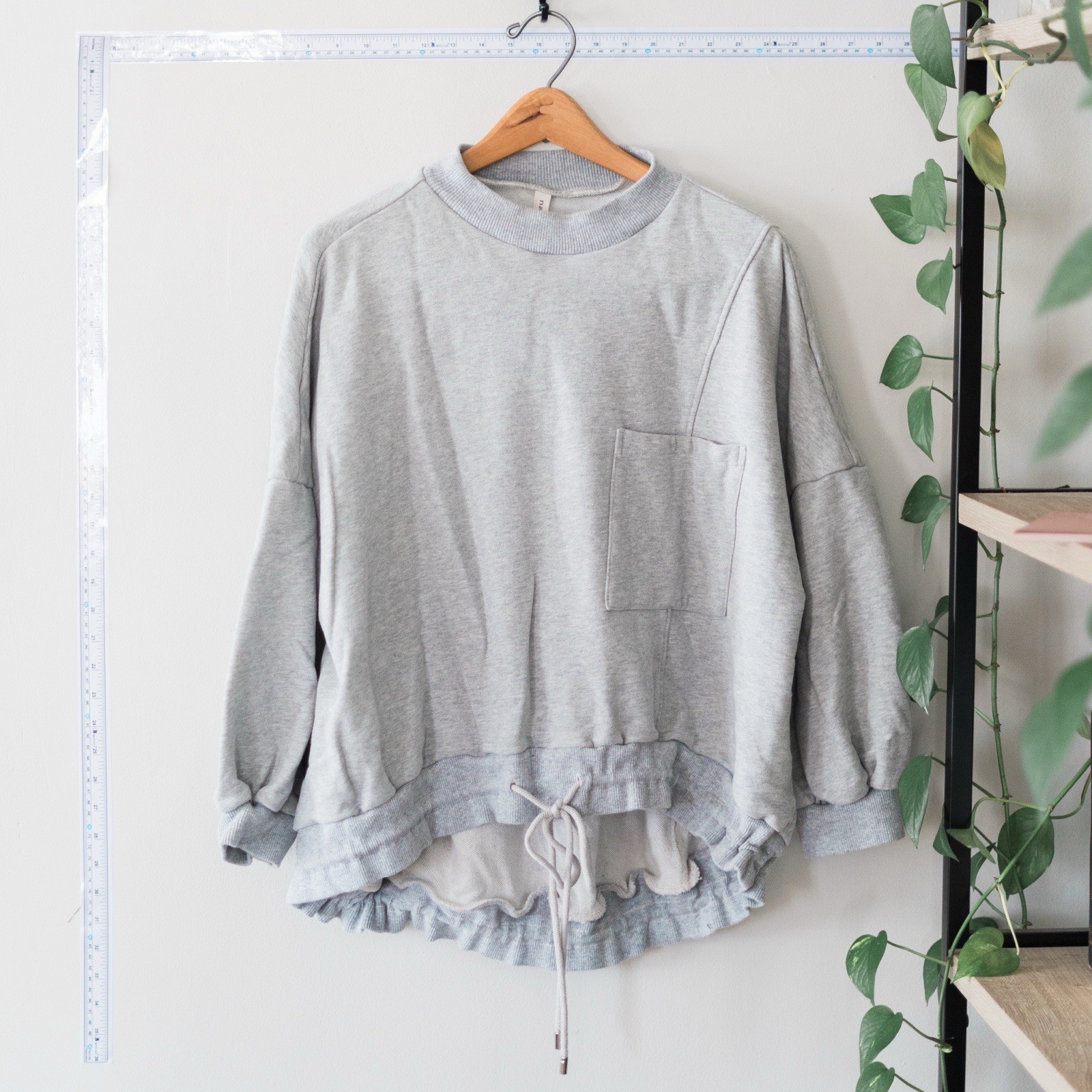 NAP Gray Cropped Sweatshirt Drawstring Hem Pocket… - image 1
