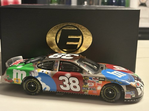 1/24 Elliott Sadler #38 M&M's Minis / Halloween 2005 Action NASCAR Diecast Car