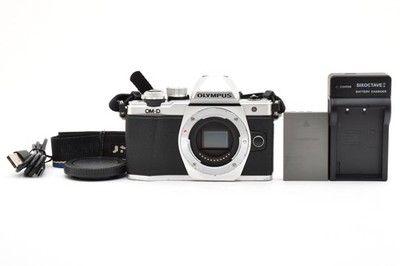 [Exc+5] Olympus OM-D E-M10 Mark II Silver Mirrorless Camera Body w/Charger JAPAN