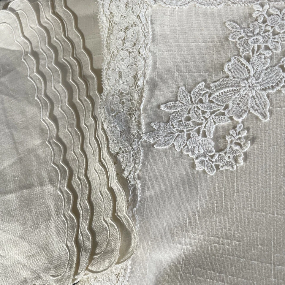 Vtg Rectangular Tablecloth 90.5x60.5 Ivory Lace Floral Embroidered + 4 Placemats - Image 2 of 4