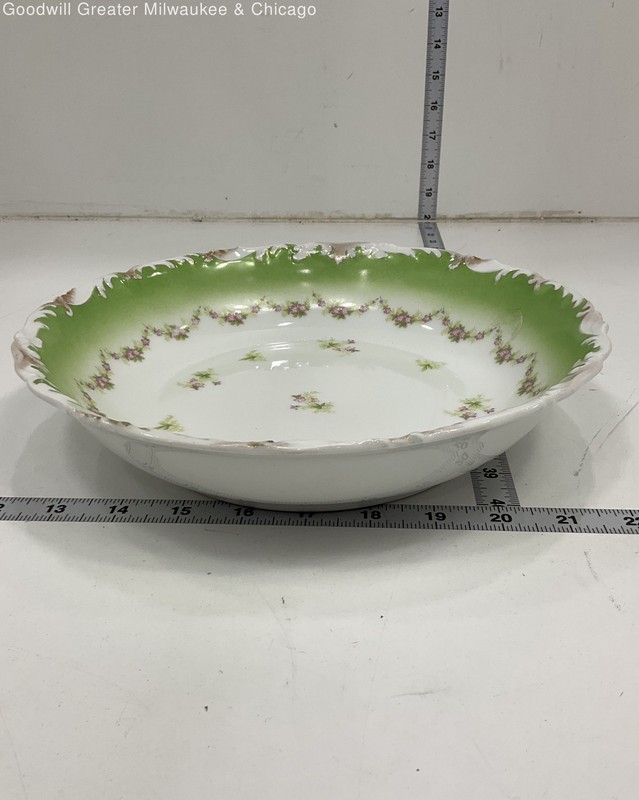 T&V Serving Bowl w/ Pink Roses and Green and Gold Accents