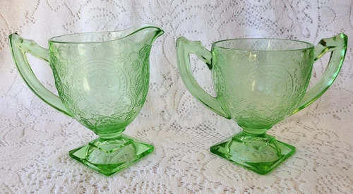Indiana Horseshoe Green Depression Glass Footed Sugar & Creamer Set Uranium Glow