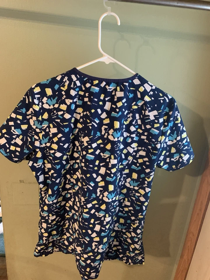 Cherokee Infinity Women's Large Printed Scrub Top Active Stretch, Soft Material - Image 2 of 3