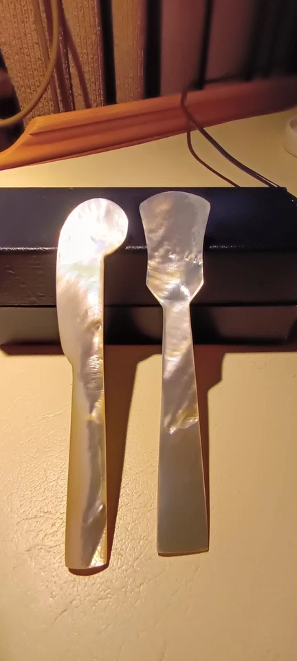 6 Perlmuttlöffel ca. 12,5 cm NEU Eierlöffel, Kaviarlöffel + Schachtel+ 2 Messer - Bild 3 von 4