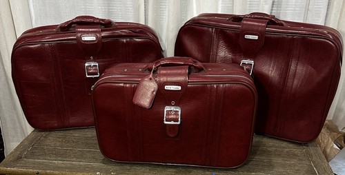 Vintage “World Traveler” faux leather luggage set 3 piece, Stackable