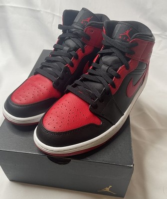 Mens 11.5 Nike Air Jordan 1 Mid Banned Bred  Red Black 