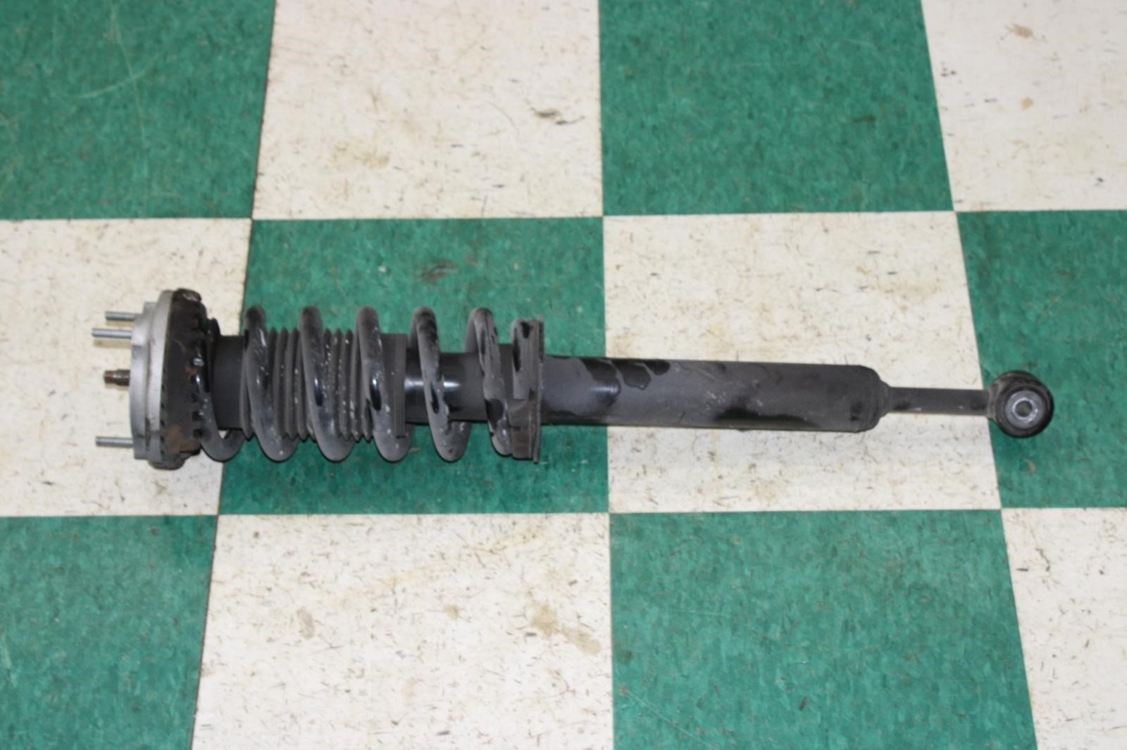 Maserati Ghibli 2014-2024 Front Right Shock absorber