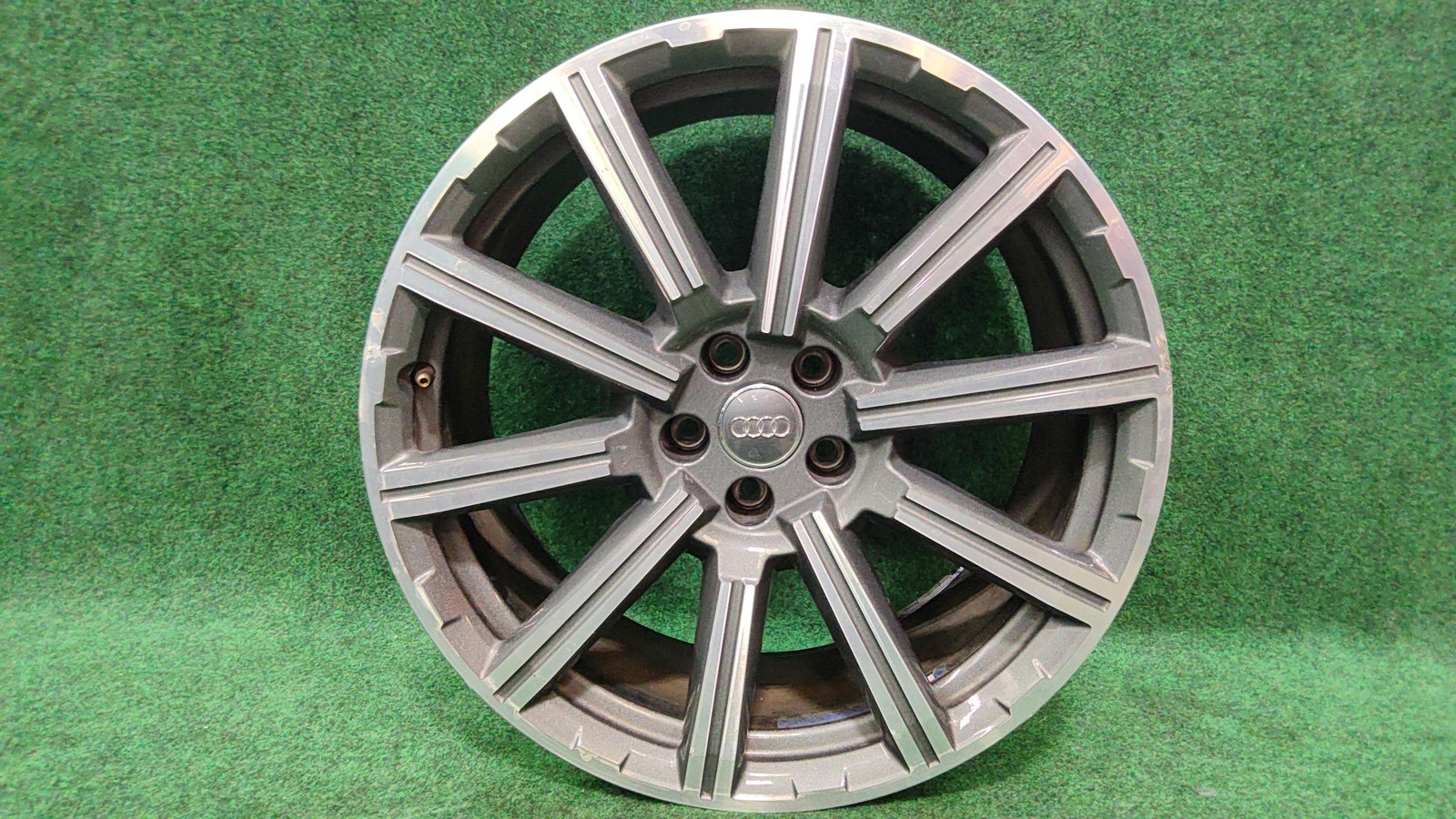 Audi 10-Spoke Wheel Rim 20x9j Oem 4m0601025ae Original