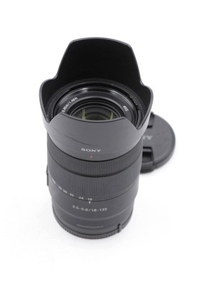 SONY E 18-135mm F/3.5-5.6 OSS LENS FOR APS-C SENSOR CAMERAS SEL18135
