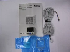 SMC PSE300-LB 12-24VDC Pressure Sensor Controller