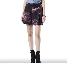 Diesel Women’s S-IZ Casual Shorts Pockets Abstract Print $148 NWT