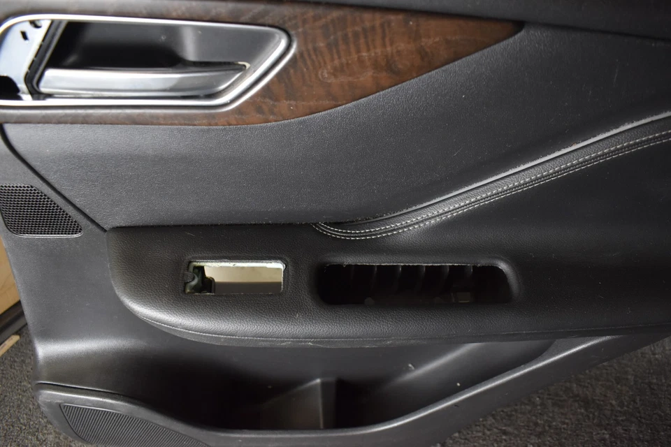 2017-2020 JAGUAR F-PACE REAR Right Door Trim Panel Black HK83-20986-AC - Image 2 of 4