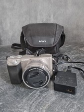 Sony Alpha 6000 24,3 MP Spiegellose Systemkamera - silber (Kit mit 16-50mm...