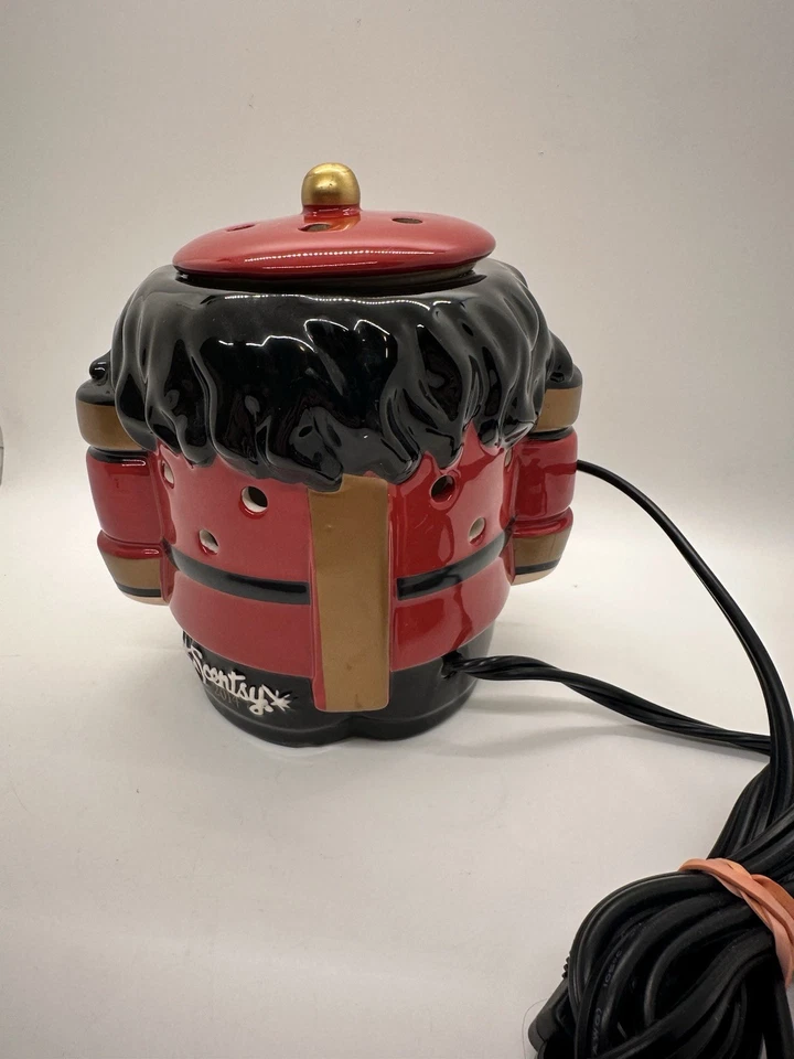 Calentador de cera navideño edición limitada Scentsy Nutcracker 2014 falta plato medio Foto 4 de 4