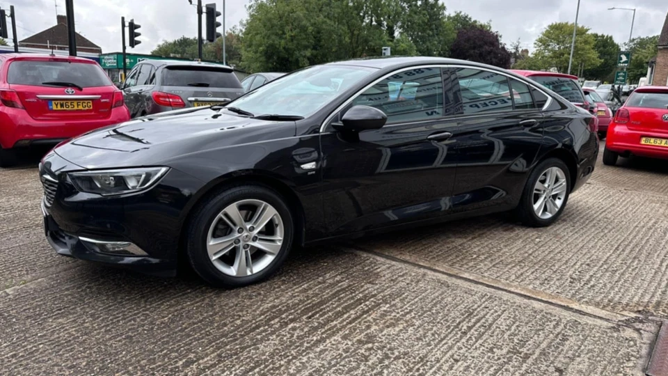 Vauxhall Insignia 1.6 Turbo D ,Grand Sport , SRI, 74000 milles, 2019. - Image 2 of 4