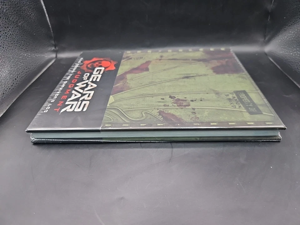 Gears of War: Judgment: Kilo Squad: The Survivor's Log - HardBack New & Sealed - Image 4 of 4