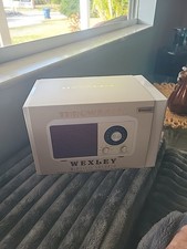 Throwback Vintage Wireless Speaker Radio Bluetooth High-quality Sound New In Box